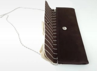 Bolso Con Lazo Decorativo