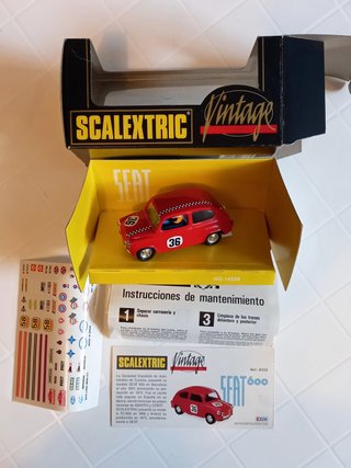 ÚNICO. Coche Scalextric Vintage SEAT 600 ref. 8333