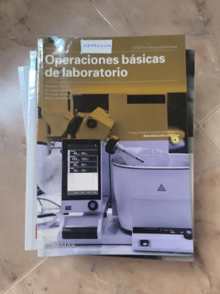 Libros de 1° de farmacia y parafarmacia.