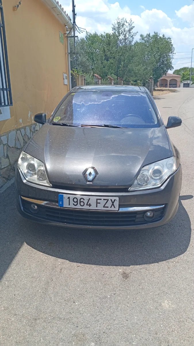 Renault Laguna 2011 - foto 1