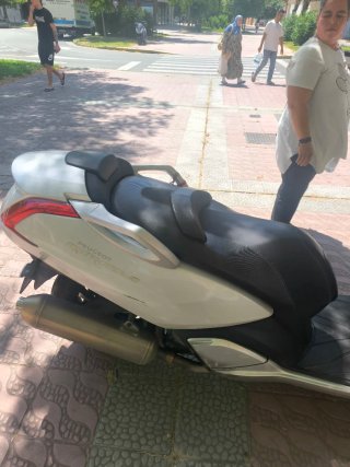 Peugeot Metropolis 400cc Scooter