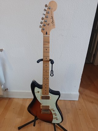 Fender Player Plus Meteora Sunburst