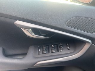 Volvo V40 2015 2.0D2 NACIONAL, ETIQUETA C
