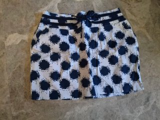 Minifalda estampada azul y blanco
