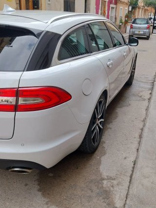 jaguar xf sportbrake 2.2d 200cv xf sportbrake 200cv 2013