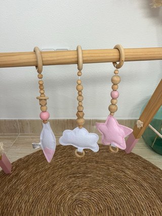 Gimnasio de madera para bebé