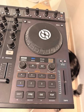 Controladora DJ Native Instruments Traktor S4