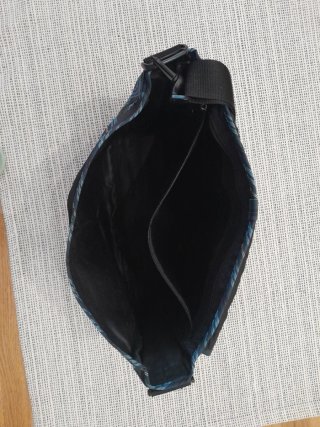 Bandolera Eastpak rayas azul