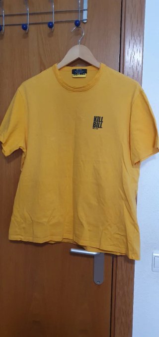 Camiseta Amarilla con Imagen.