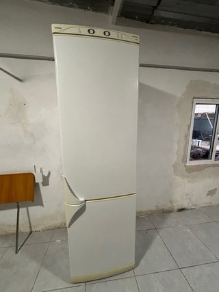 Nevera blanca