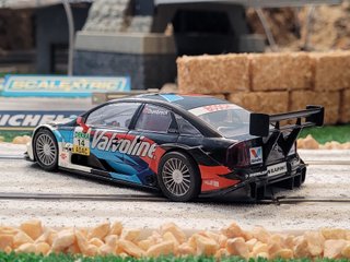 Coche de Slot Scalextric Opel Vectra GTS V8 DTM
