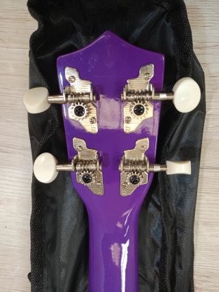Ukelele Soprano 3rd AVE Morado
