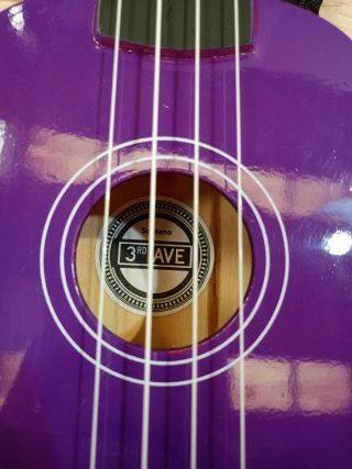 Ukelele Soprano 3rd AVE Morado