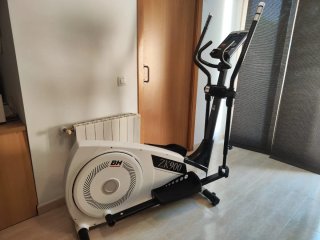 Bicicleta Elíptica BH ZK900