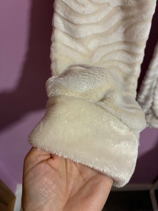 Pijama polar dos piezas beige