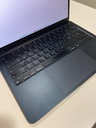 MacBook Air M2 2022 Gris Espacial
