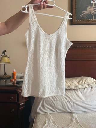 Camiseta interior encaje blanco