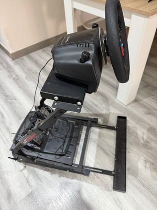 Volante Logitech G29 + Soporte GT Omega