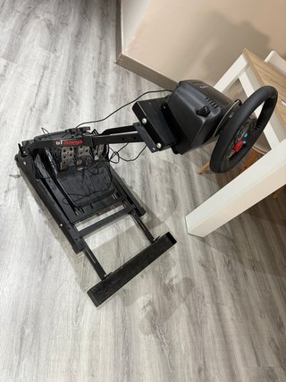 Volante Logitech G29 + Soporte GT Omega