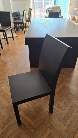 Tavolo da pranzo in legno nero + 6 sedie