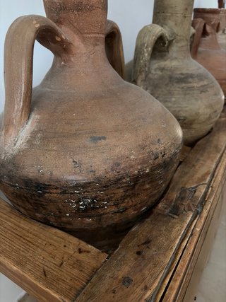4 Cántaros de Barro con soporte de Madera