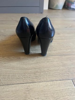 Zapatos de tacón negros UNISA