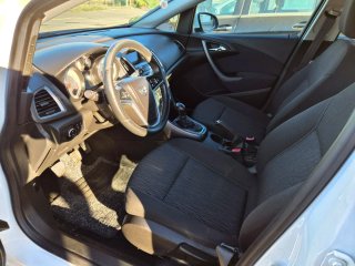 Opel Astra 2015