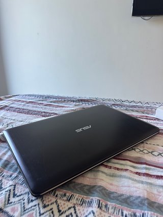 ASUS Vivobook 15 i7 + NVIDIA GeForce