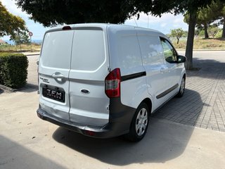 Ford Transit Courier 2016