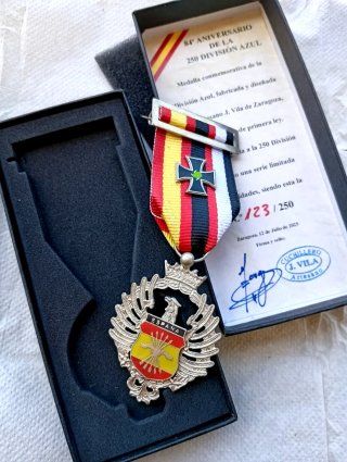 Medalla división azul