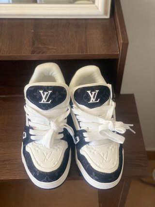 Tênis Louis Vuitton Preto e Branco