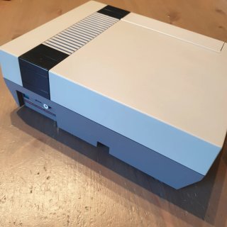 Nintendo NES + 2 Joy + Zapper - Test OK - N8