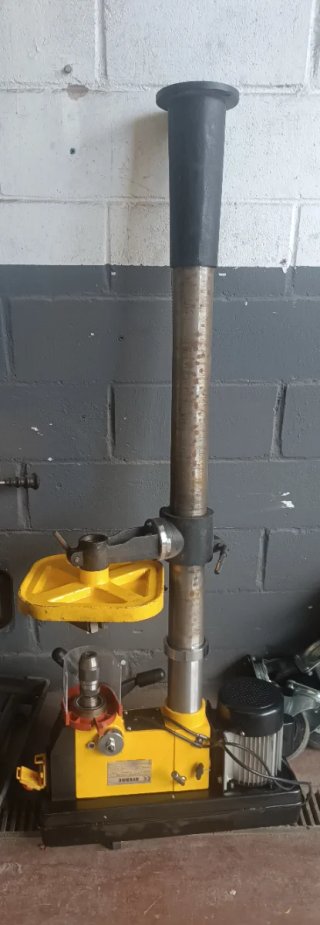 Taladro de columna ASLAK