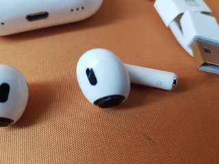 Apple AirPods Pro 2ª Gen Blancos