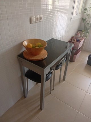 Mesa de cocina abatible cristal y metal