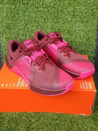 T45.5 envío incluido NIKE METCON 10
