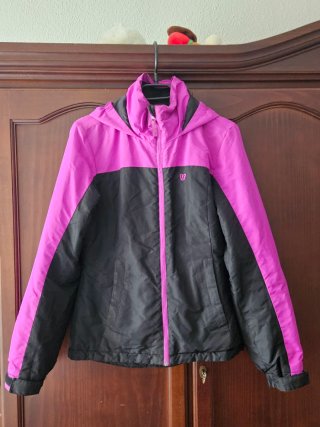 Abrigo UP negro y morado talla S