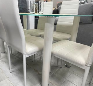 NUEA MESA DE COMEDOR MAS 6 SILLAS