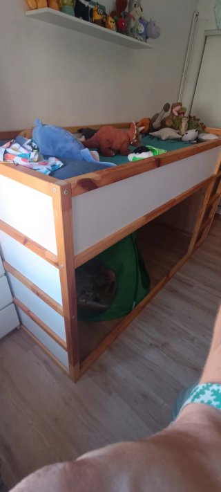 Cama KURA IKEA + Rocódromo