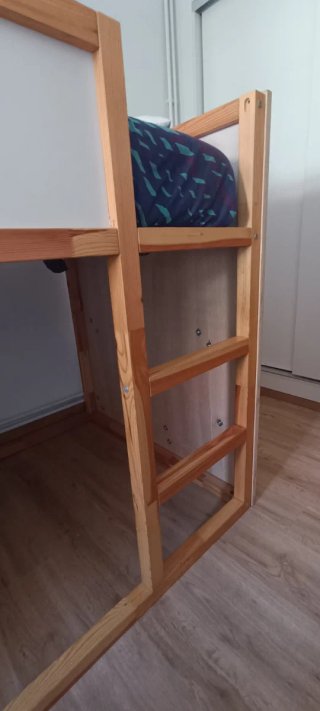 Cama KURA IKEA + Rocódromo