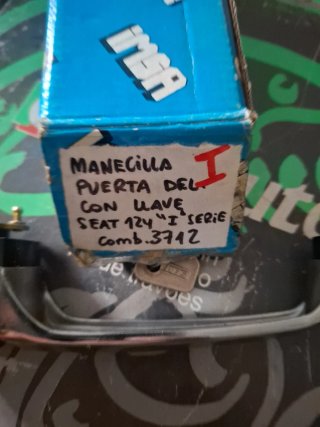 SEAT 124 1° maneta delantera izquierda
