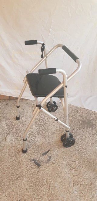 Andador Taca Taca Plegable Adulto