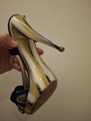 Sandali con tacco blu