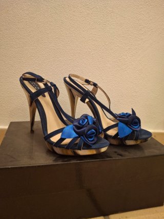 Sandali con tacco blu