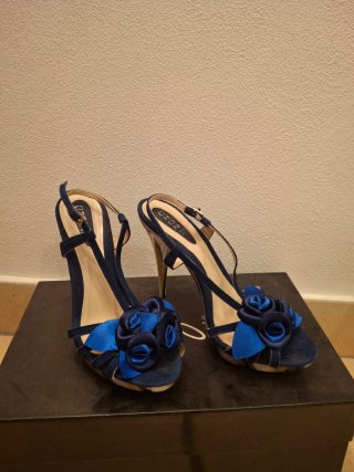 Sandali con tacco blu