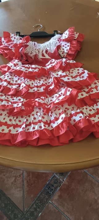 Traje Sevillana Niña Talla XS para 4 a 6 años