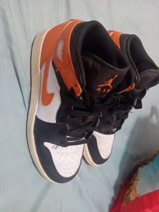Nike Air Jordan 1 Naranja Blanco