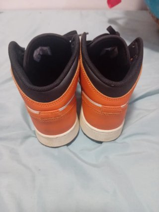 Nike Air Jordan 1 Naranja Blanco