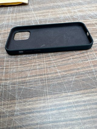 Funda Silicona Oficial Apple iPhone 12 / 12 Pro