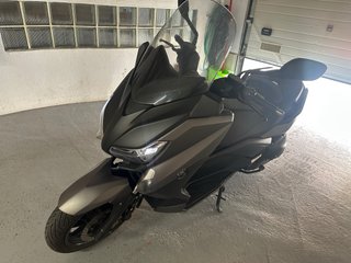Yamaha XMAX 400 Negra